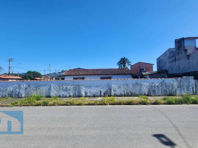 Casa para Venda em Caraguatatuba - 3