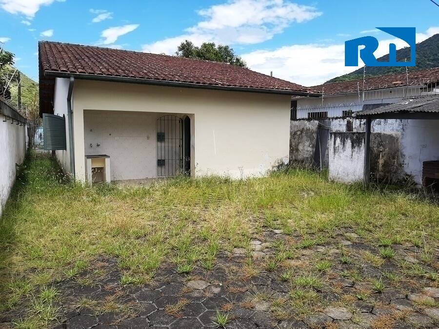 Casa à venda com 2 quartos, 300m² - Foto 13