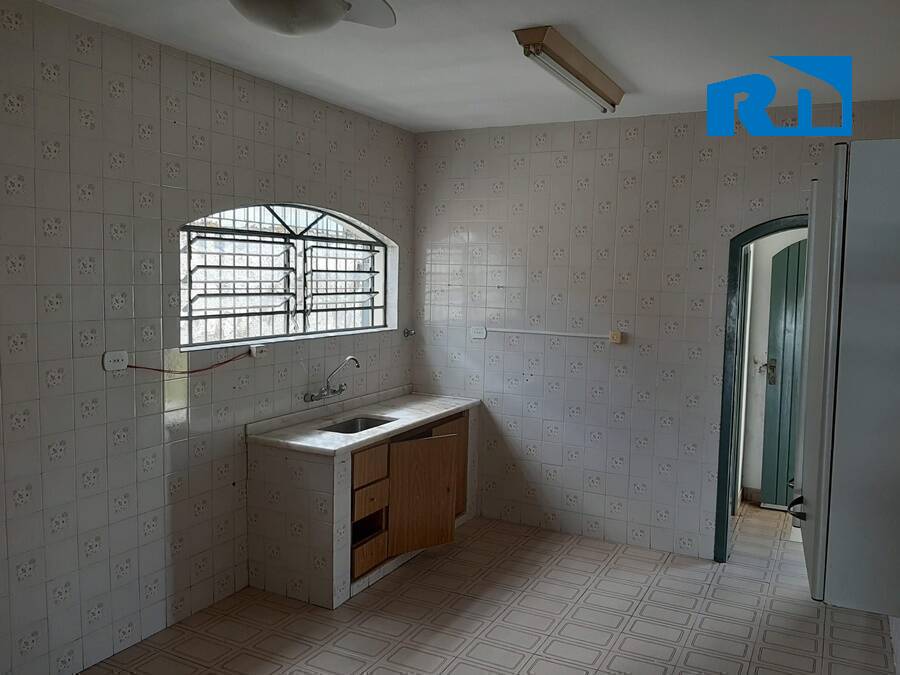 Casa à venda com 2 quartos, 300m² - Foto 5