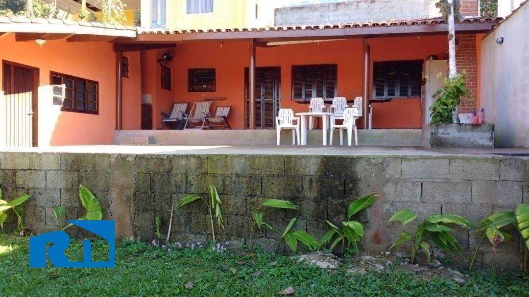 Casa à venda com 2 quartos, 160m² - Foto 4