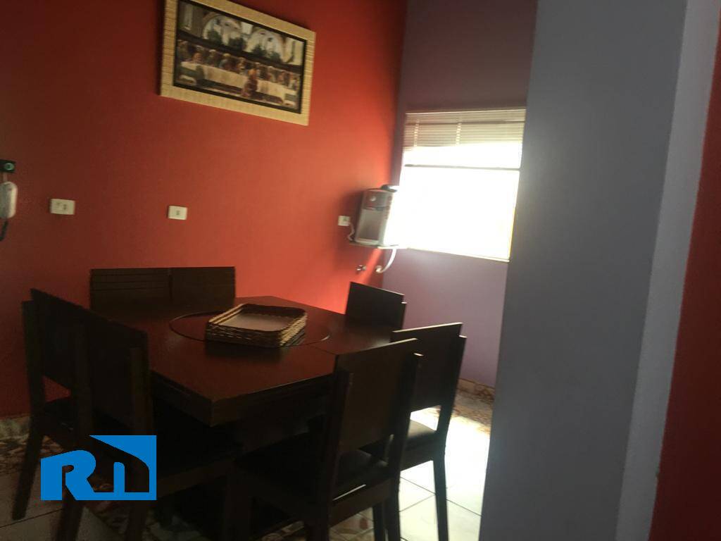 Casa à venda com 4 quartos, 200m² - Foto 12