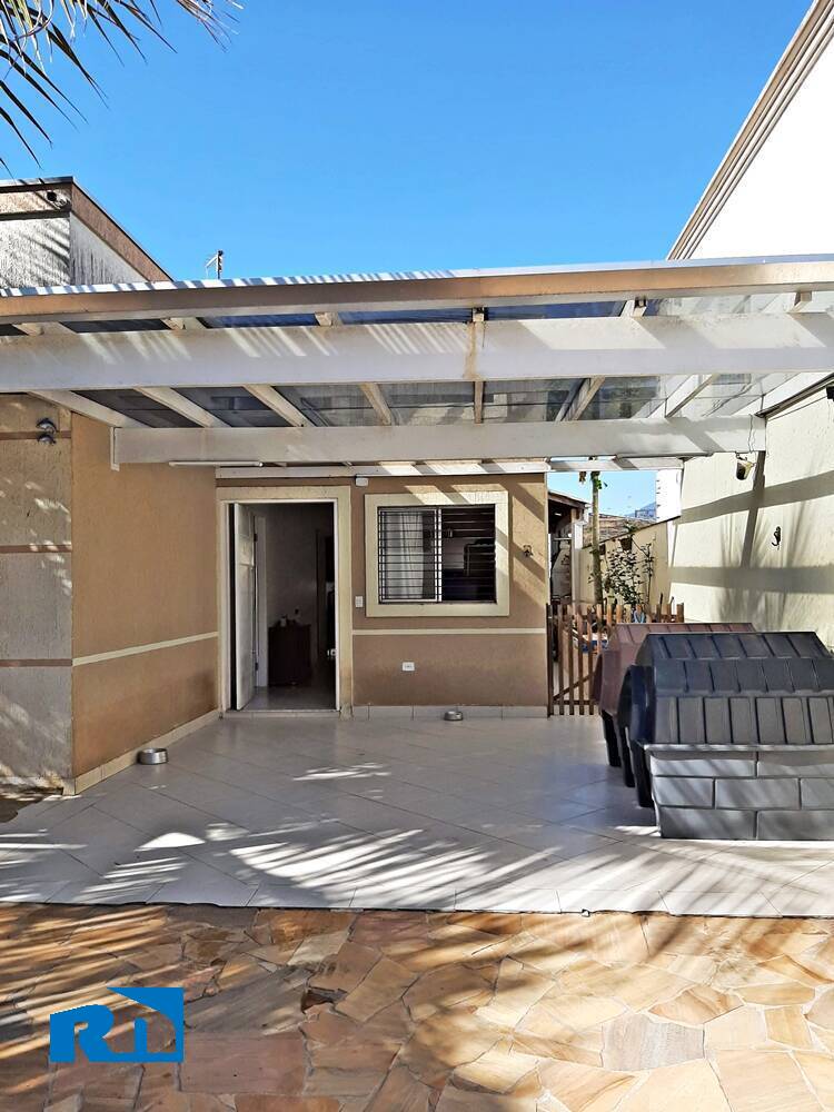 Casa à venda com 3 quartos, 300m² - Foto 16