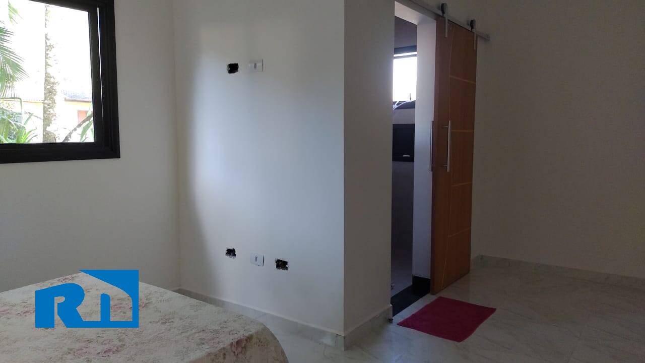 Casa à venda com 3 quartos, 142m² - Foto 4