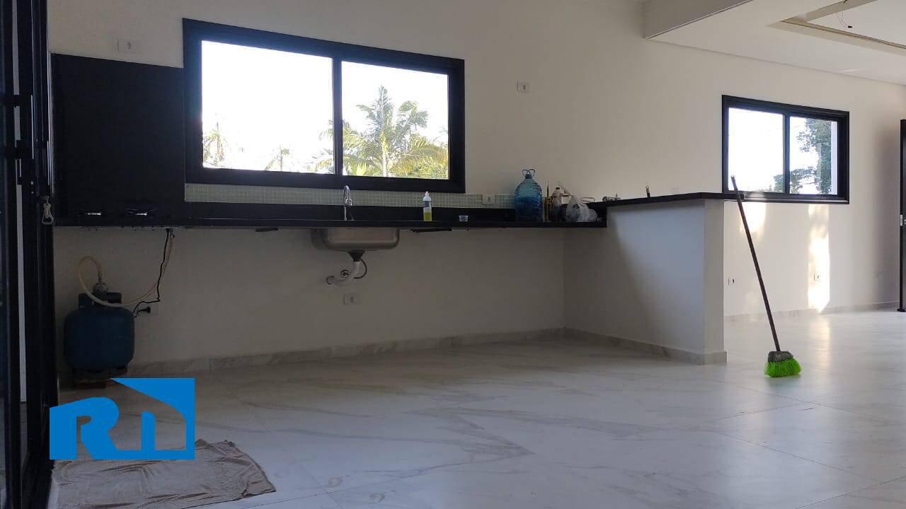 Casa à venda com 3 quartos, 142m² - Foto 9