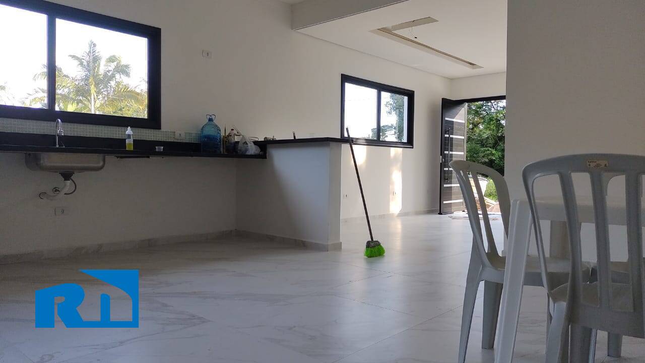 Casa à venda com 3 quartos, 142m² - Foto 13