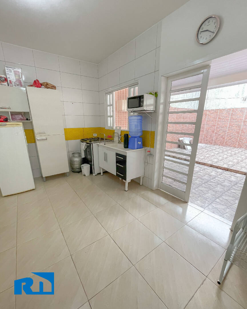 Casa à venda com 3 quartos, 245m² - Foto 11