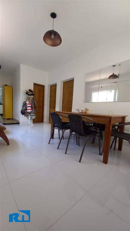 Casa à venda com 2 quartos, 78m² - Foto 9