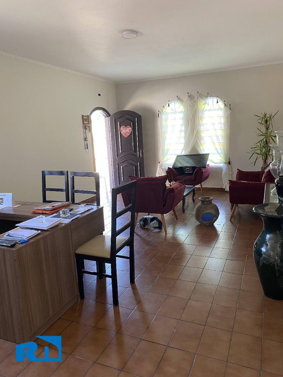 Casa à venda com 3 quartos, 350m² - Foto 10