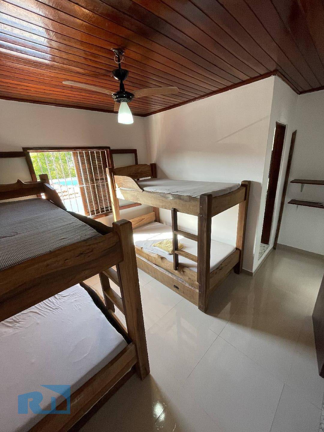 Casa à venda com 2 quartos, 80m² - Foto 18