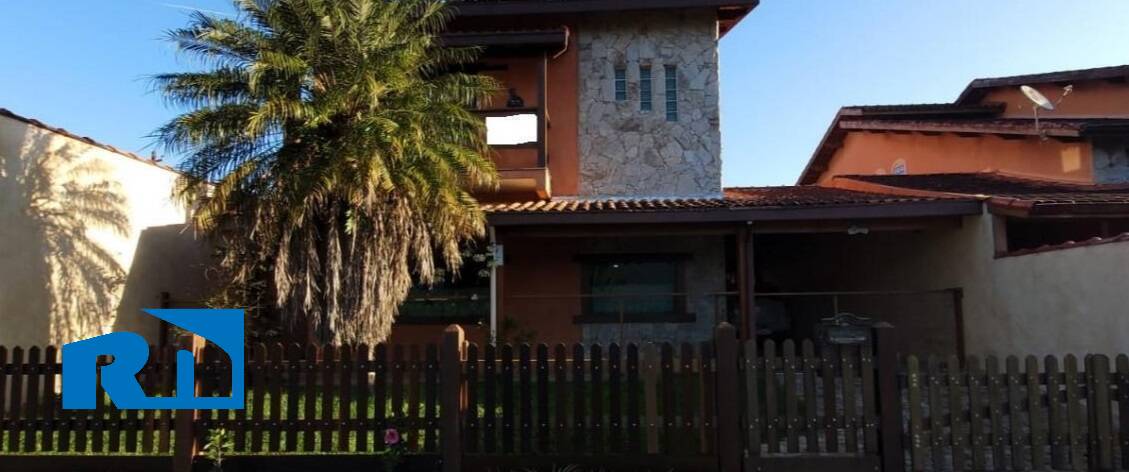 Casa à venda com 3 quartos, 350m² - Foto 1