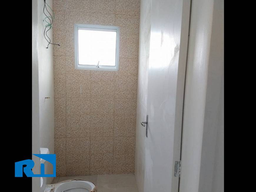 Casa à venda com 2 quartos, 58m² - Foto 13