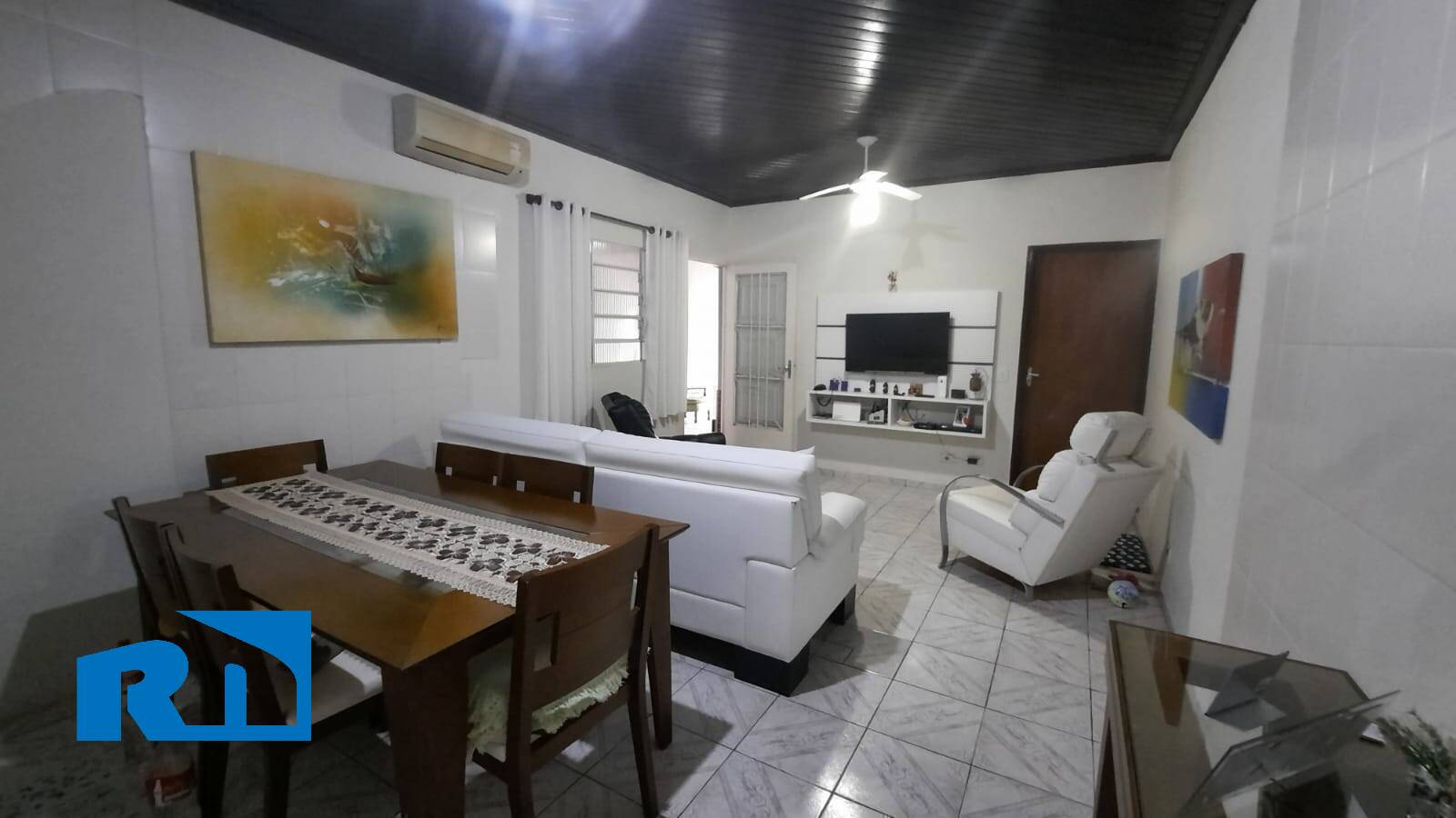 Casa à venda com 3 quartos, 90m² - Foto 4