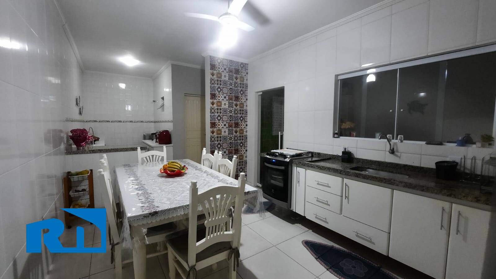 Casa à venda com 3 quartos, 90m² - Foto 6