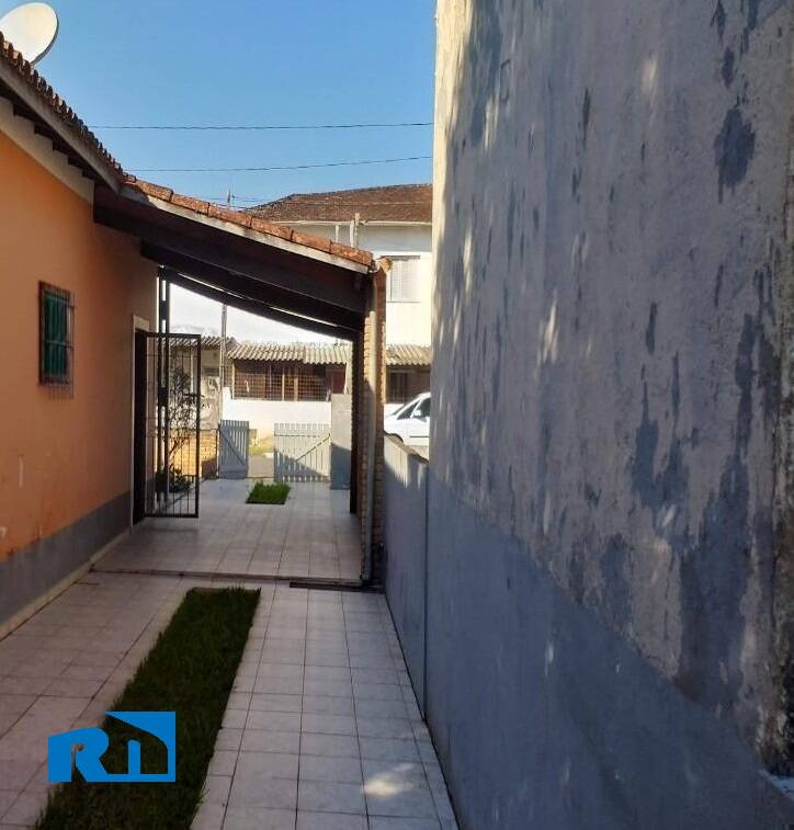 Casa à venda com 2 quartos, 150m² - Foto 11