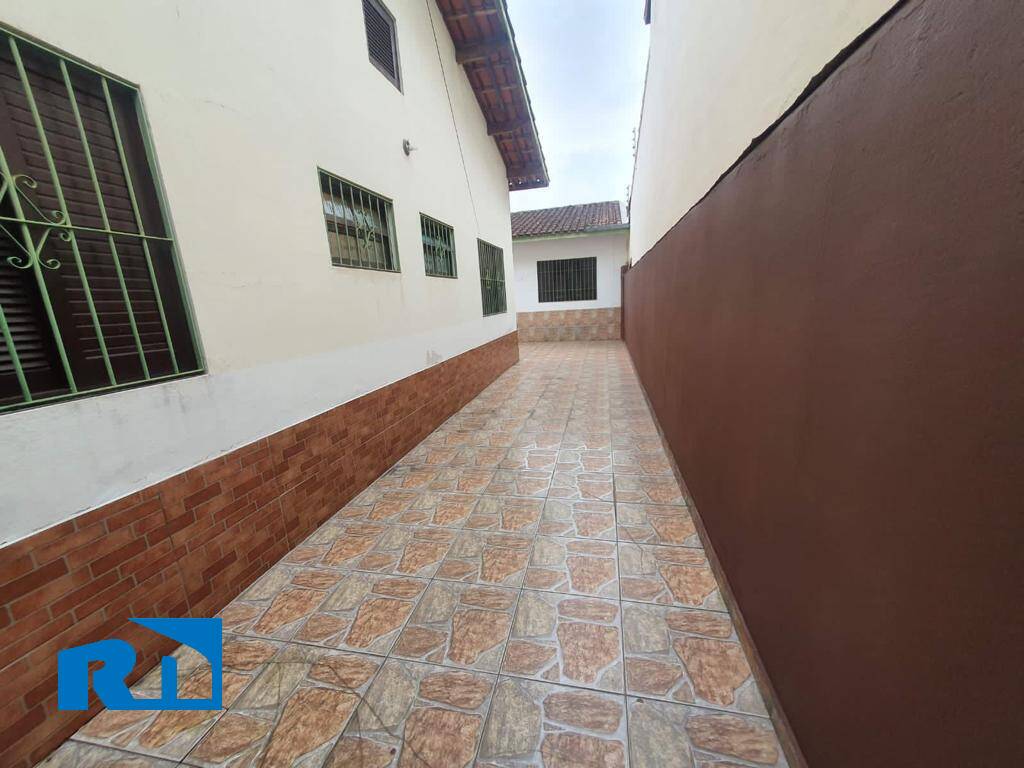 Casa à venda com 4 quartos, 130m² - Foto 15