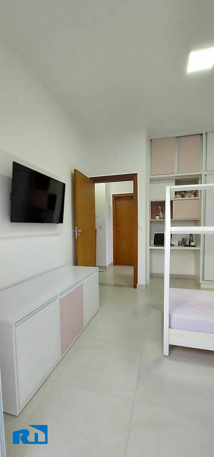 Casa à venda com 4 quartos, 300m² - Foto 23