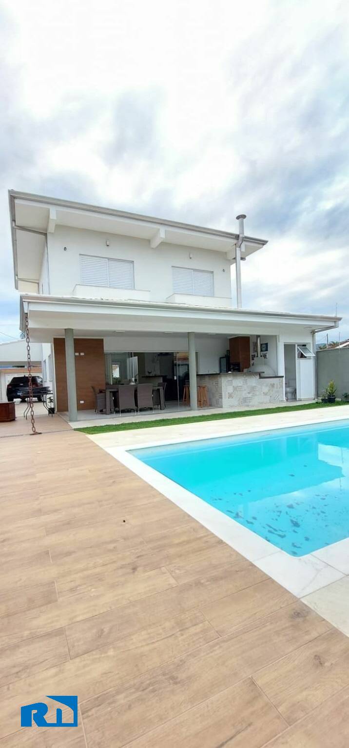 Casa à venda com 4 quartos, 300m² - Foto 34