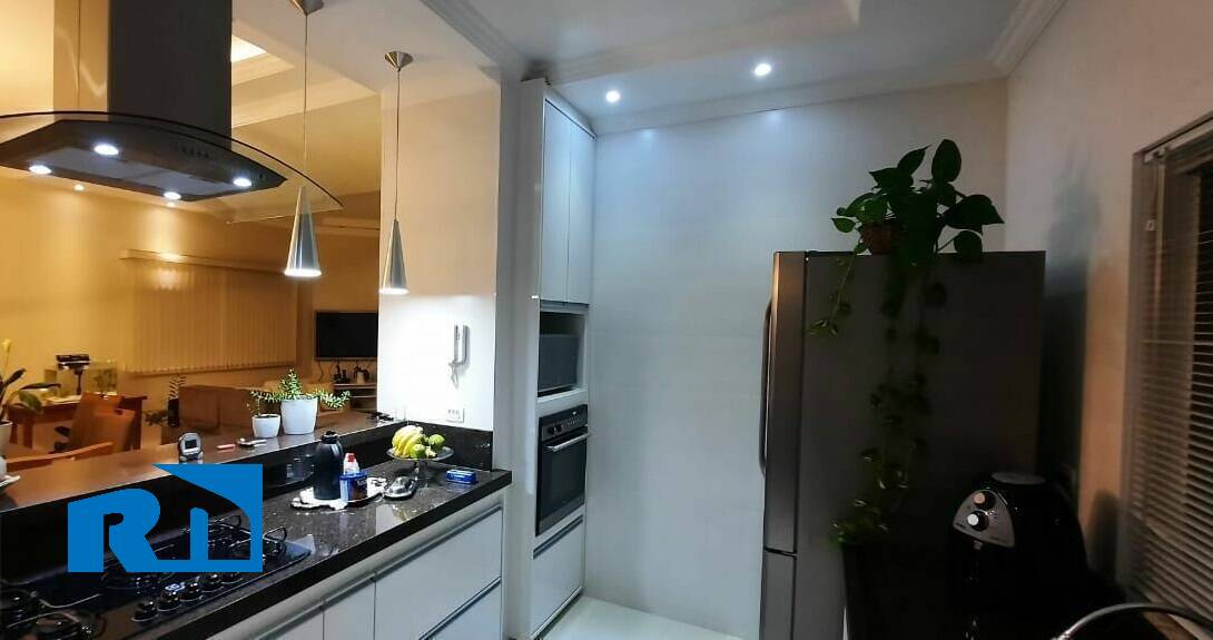 Casa à venda com 4 quartos, 300m² - Foto 10