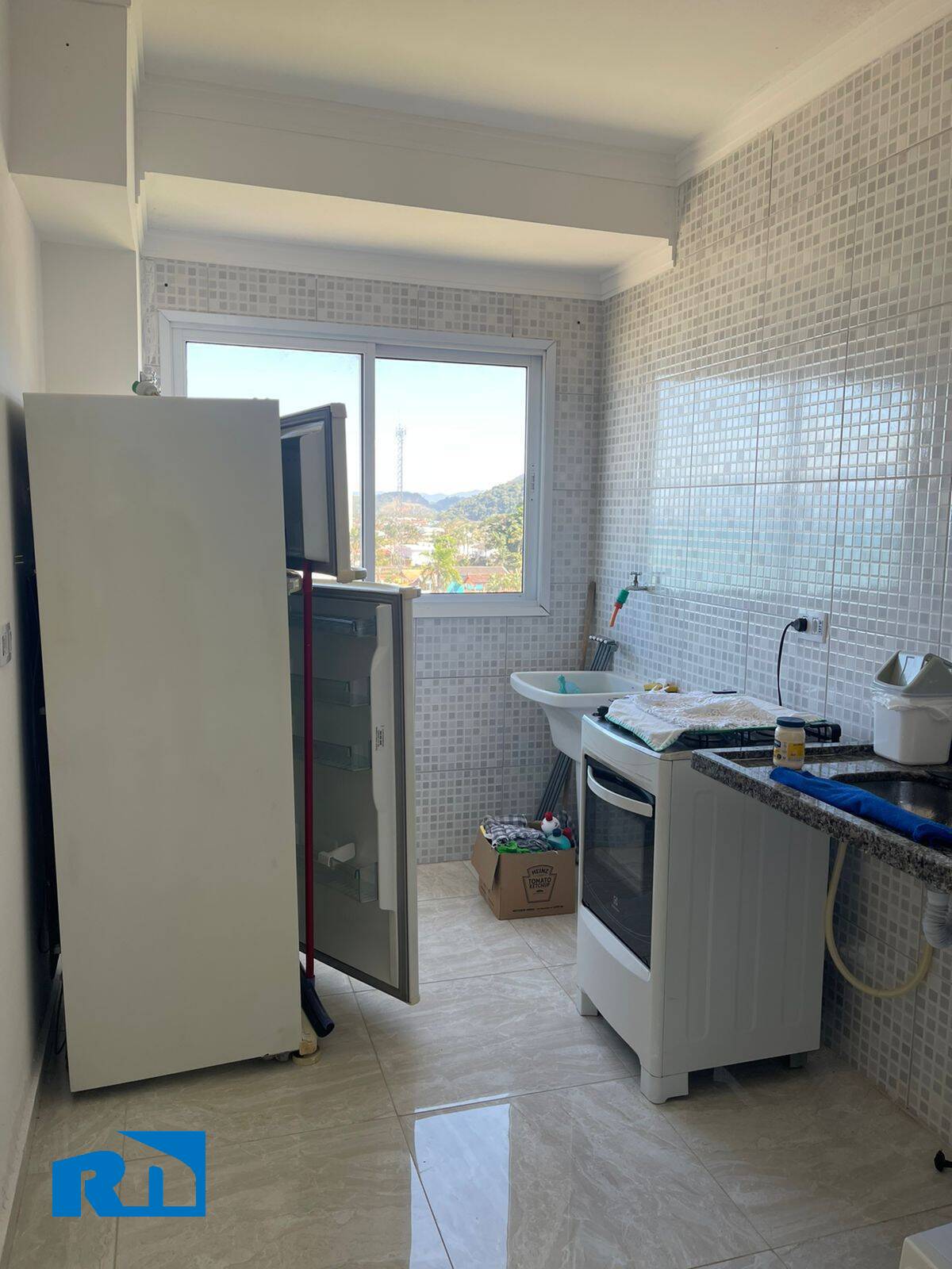 Apartamento à venda com 1 quarto, 50m² - Foto 9