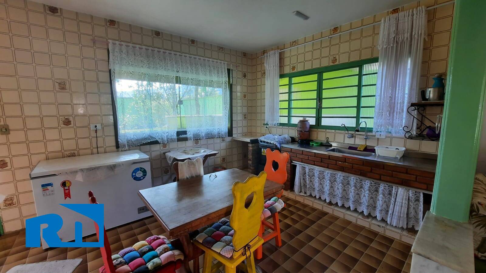 Casa à venda com 8 quartos, 650m² - Foto 12