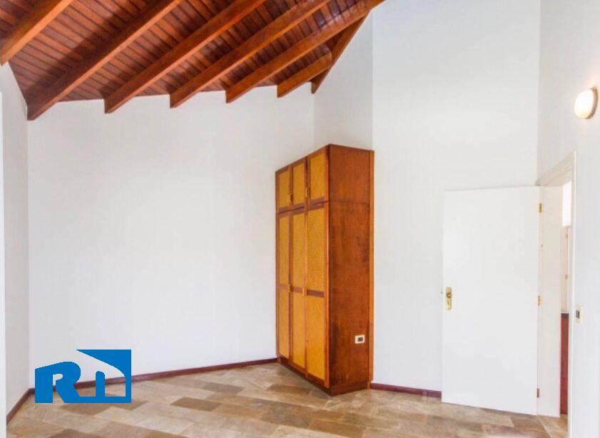 Casa à venda com 4 quartos, 650m² - Foto 12