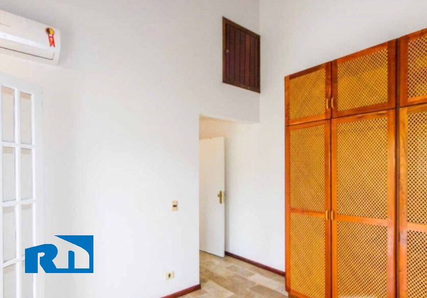 Casa à venda com 4 quartos, 650m² - Foto 19