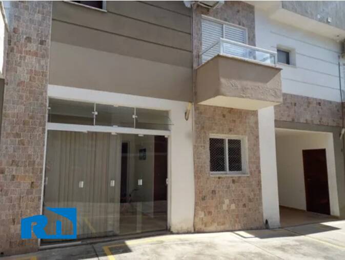 Casa à venda com 2 quartos, 100m² - Foto 3