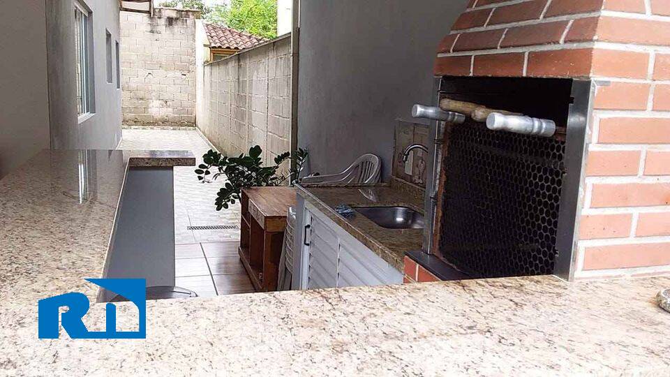 Casa à venda com 3 quartos, 138m² - Foto 11