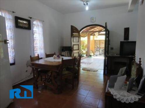 Casa à venda com 3 quartos, 200m² - Foto 8