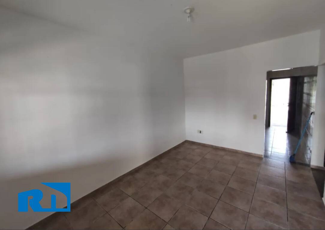 Casa à venda com 3 quartos, 140m² - Foto 11