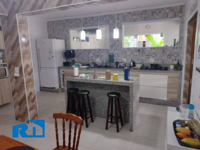 Casa à venda com 3 quartos, 190m² - Foto 8