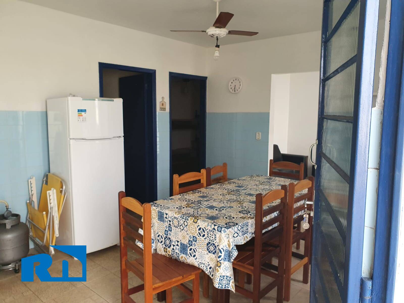 Casa à venda com 6 quartos, 200m² - Foto 16