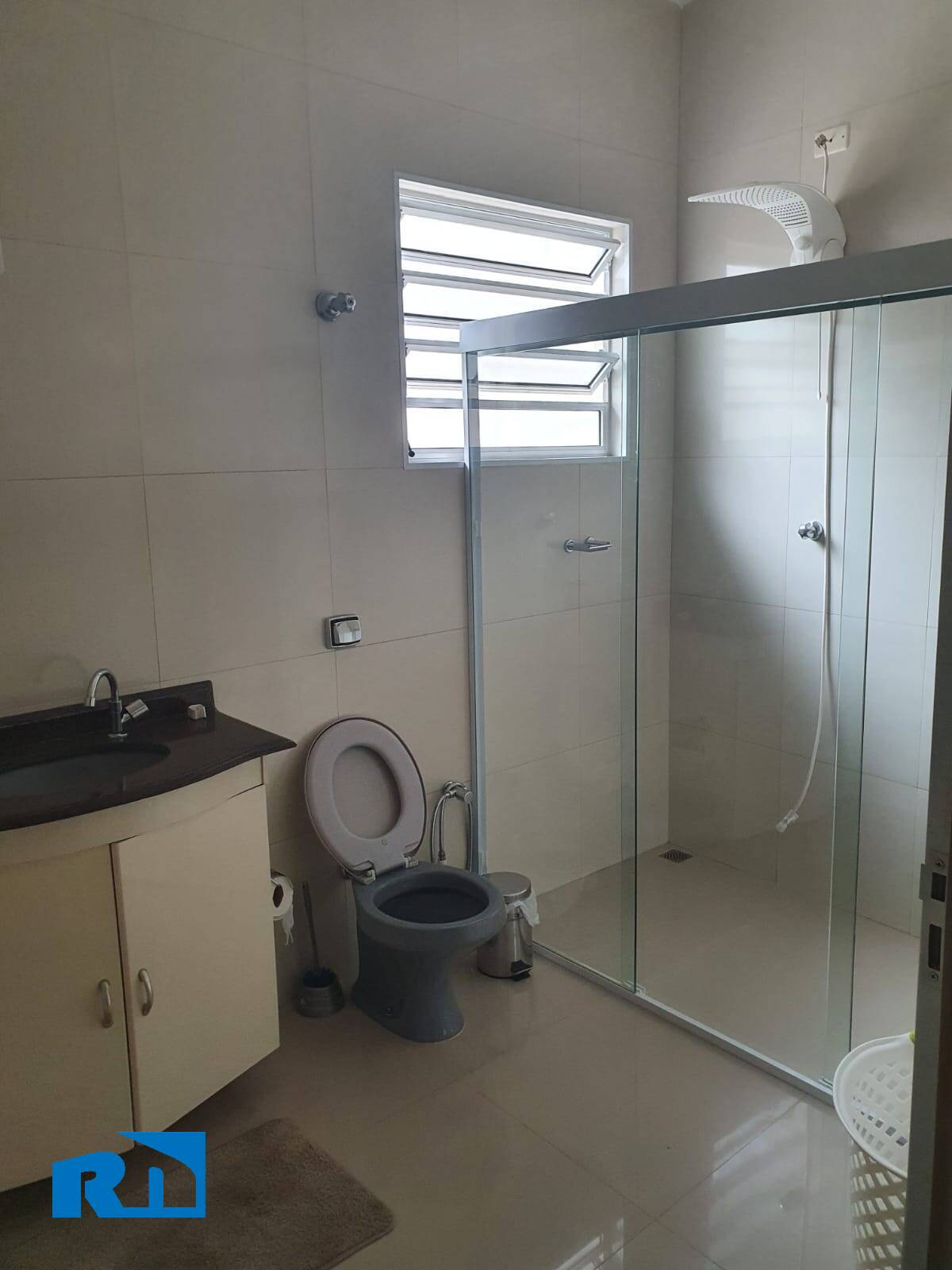 Casa à venda com 6 quartos, 200m² - Foto 22