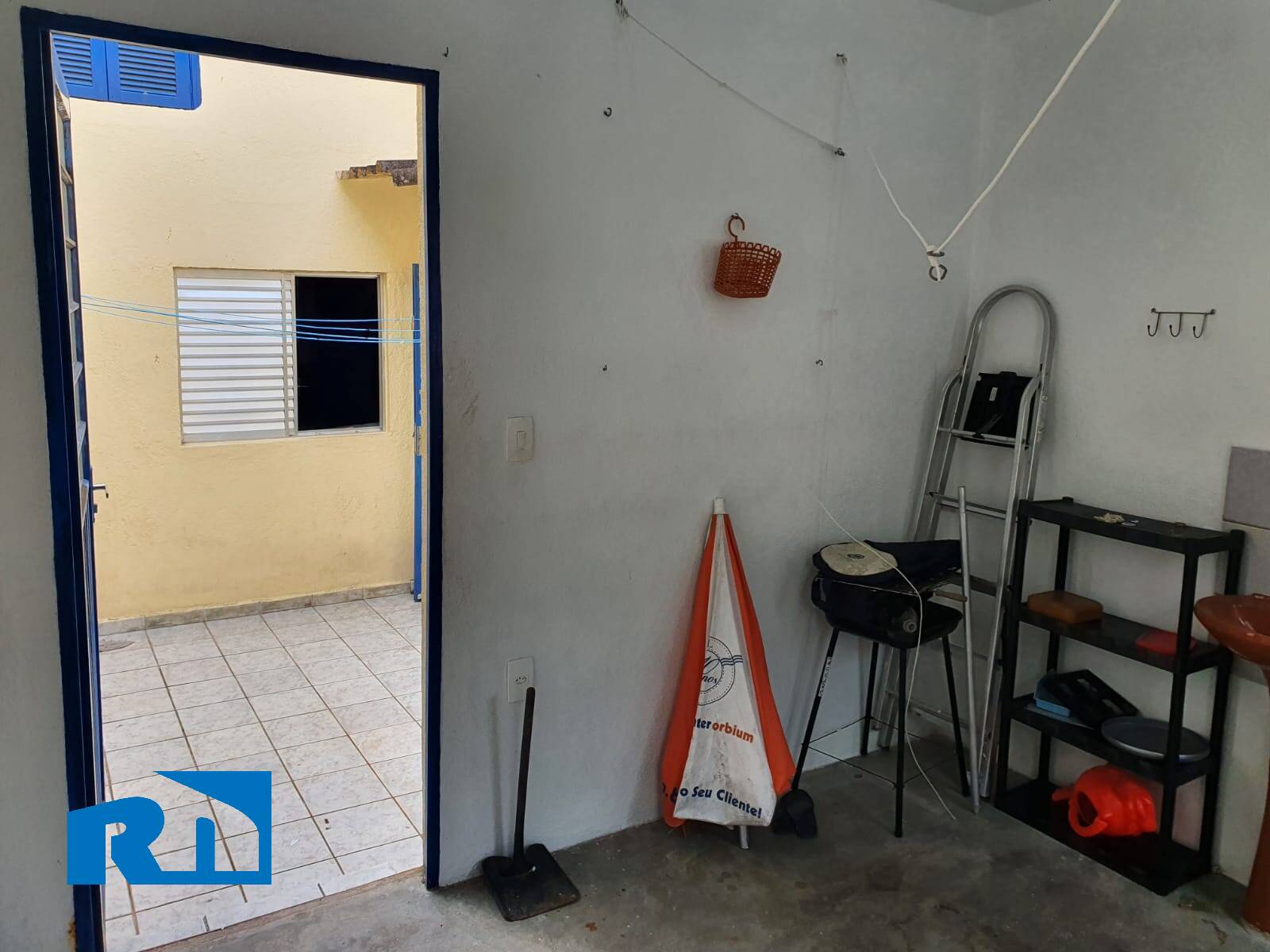 Casa à venda com 6 quartos, 200m² - Foto 30