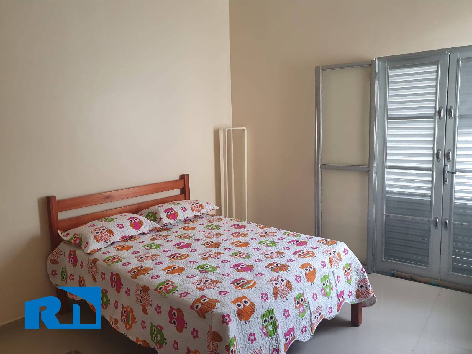 Casa à venda com 6 quartos, 200m² - Foto 10