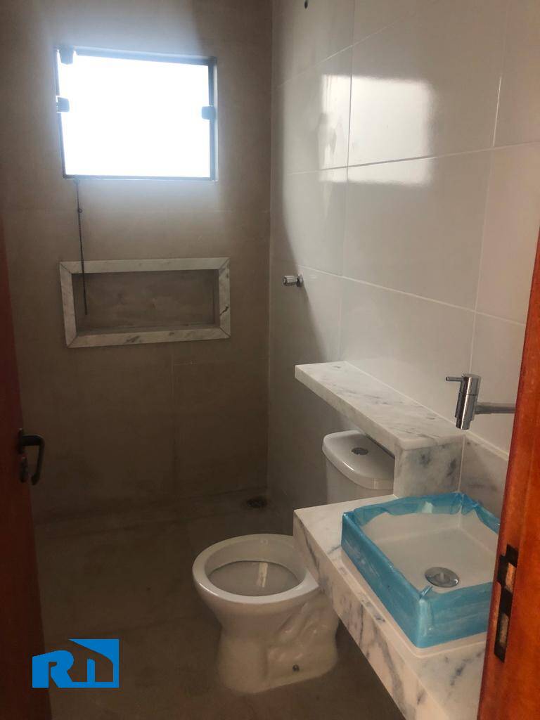 Casa à venda com 2 quartos, 60m² - Foto 17