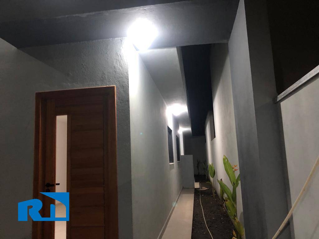 Casa à venda com 2 quartos, 60m² - Foto 5