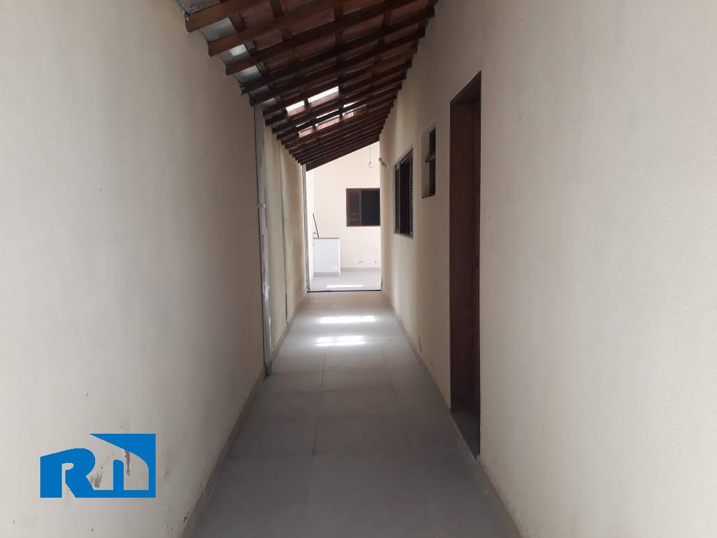 Casa à venda com 3 quartos, 250m² - Foto 24