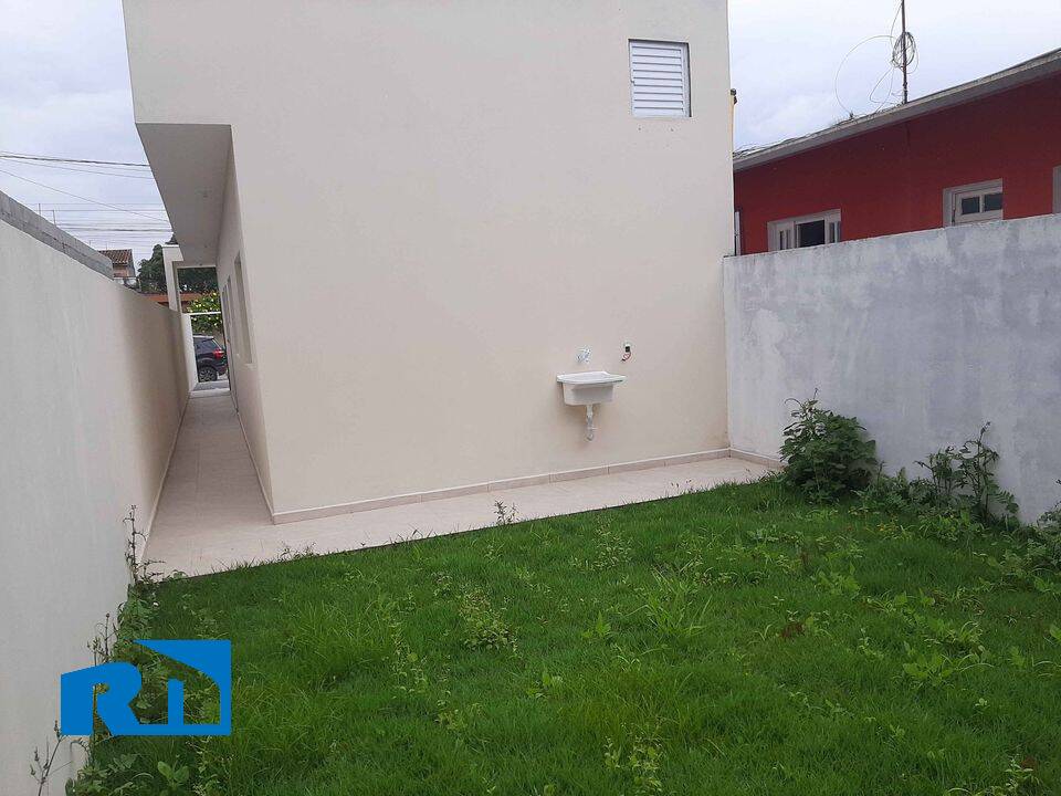 Casa à venda com 2 quartos, 70m² - Foto 8