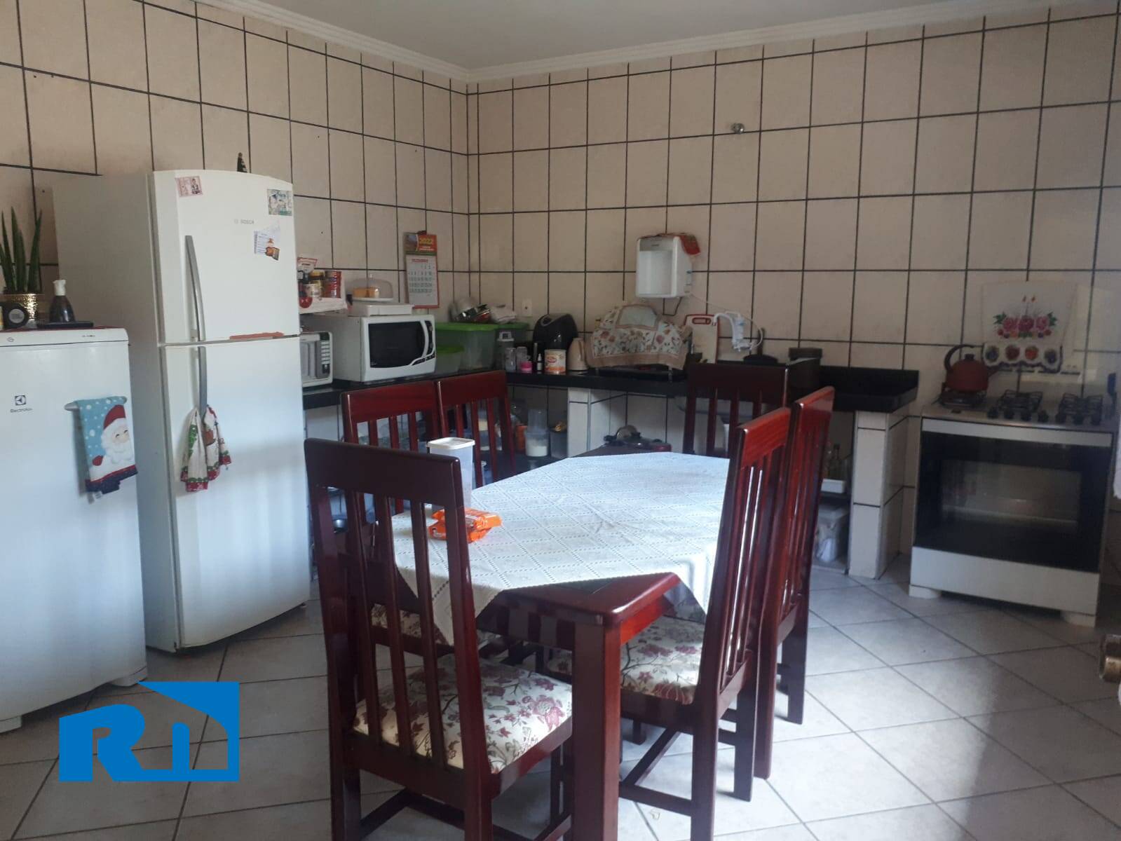 Casa à venda com 3 quartos, 200m² - Foto 4