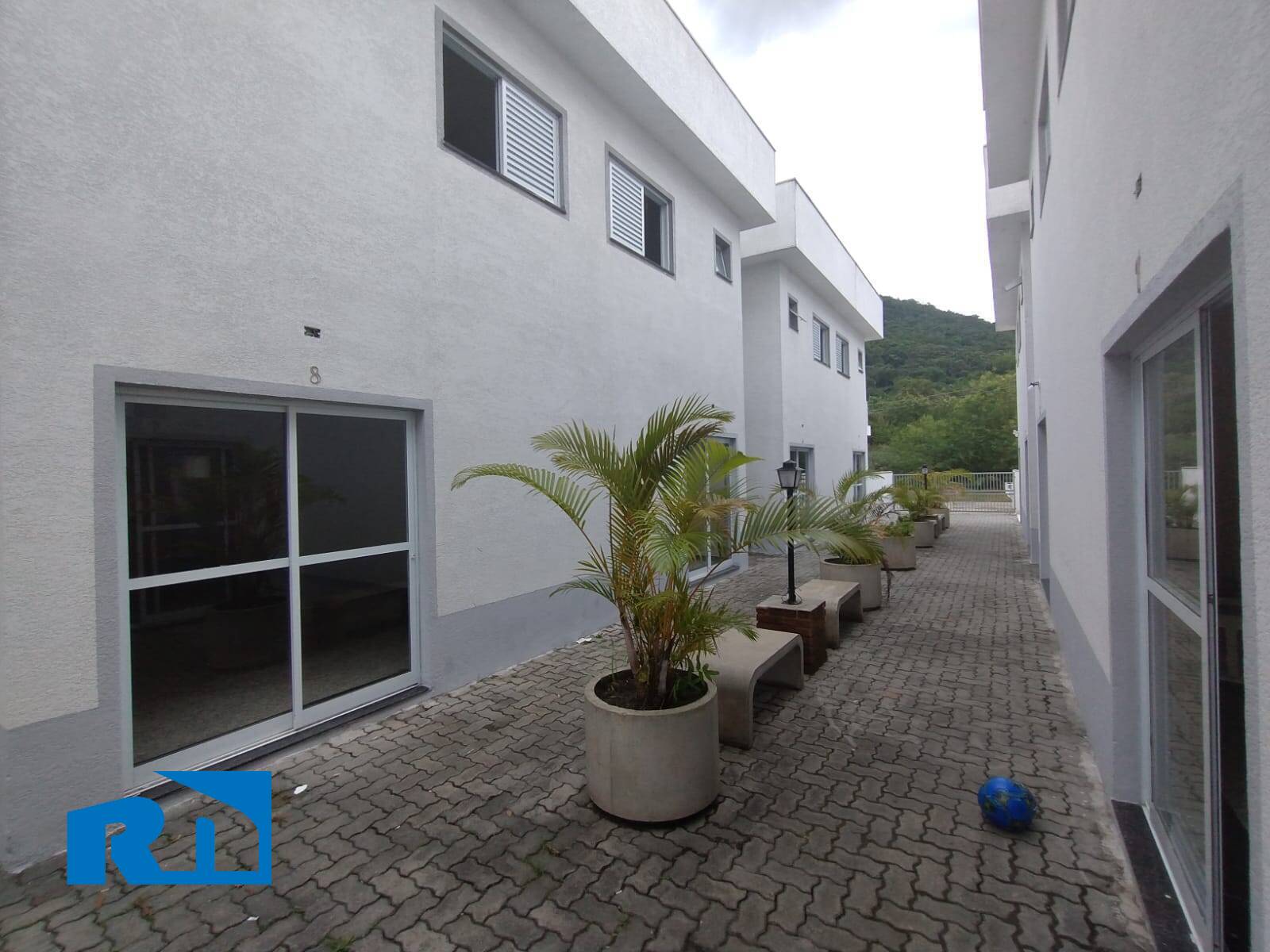 Casa à venda com 3 quartos, 110m² - Foto 5