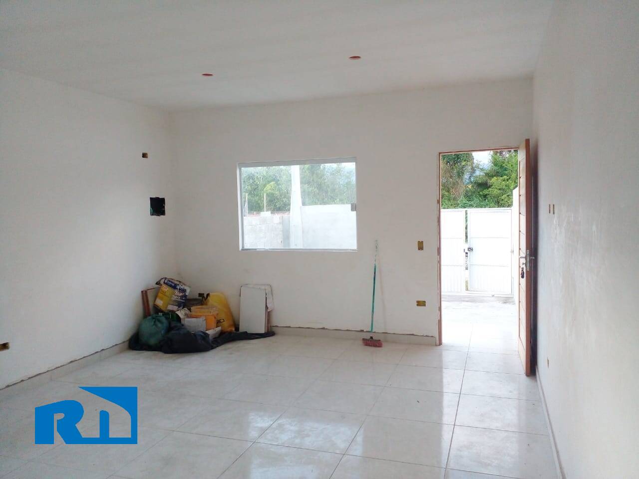 Casa à venda com 2 quartos, 60m² - Foto 8