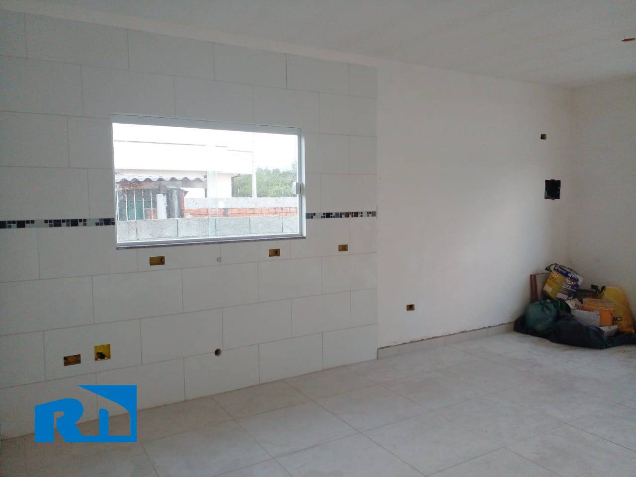 Casa à venda com 2 quartos, 60m² - Foto 10