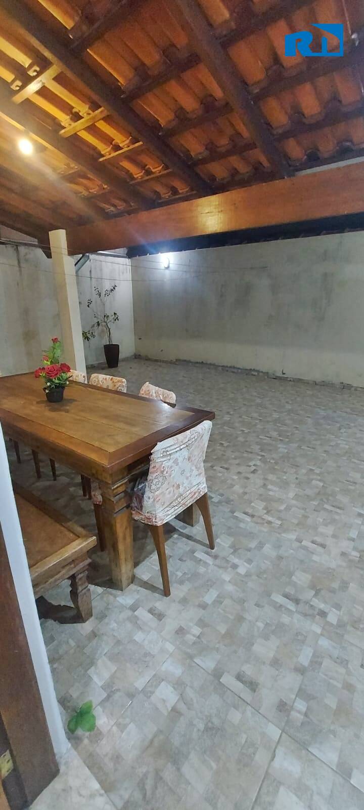 Casa à venda com 2 quartos, 250m² - Foto 18