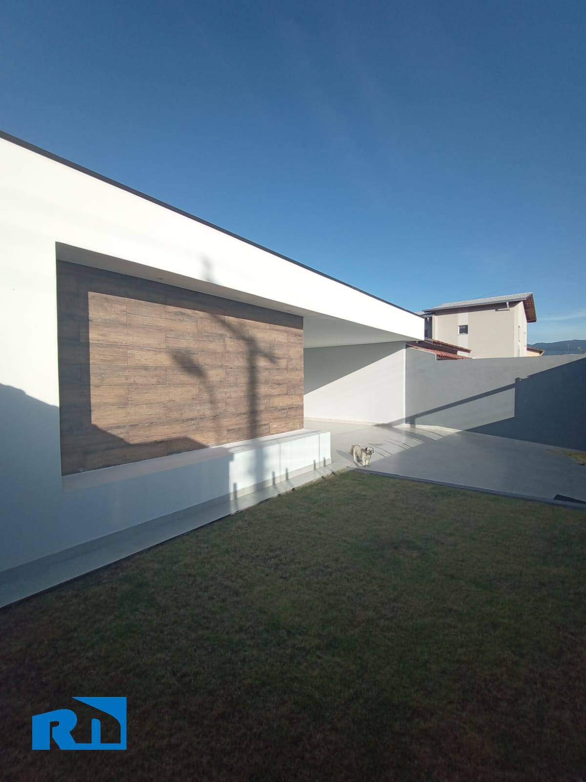 Casa à venda com 4 quartos, 179m² - Foto 2