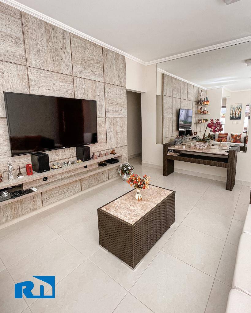 Casa à venda com 4 quartos, 220m² - Foto 18