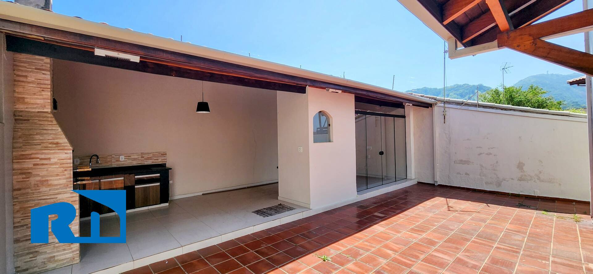 Casa à venda com 4 quartos, 250m² - Foto 26