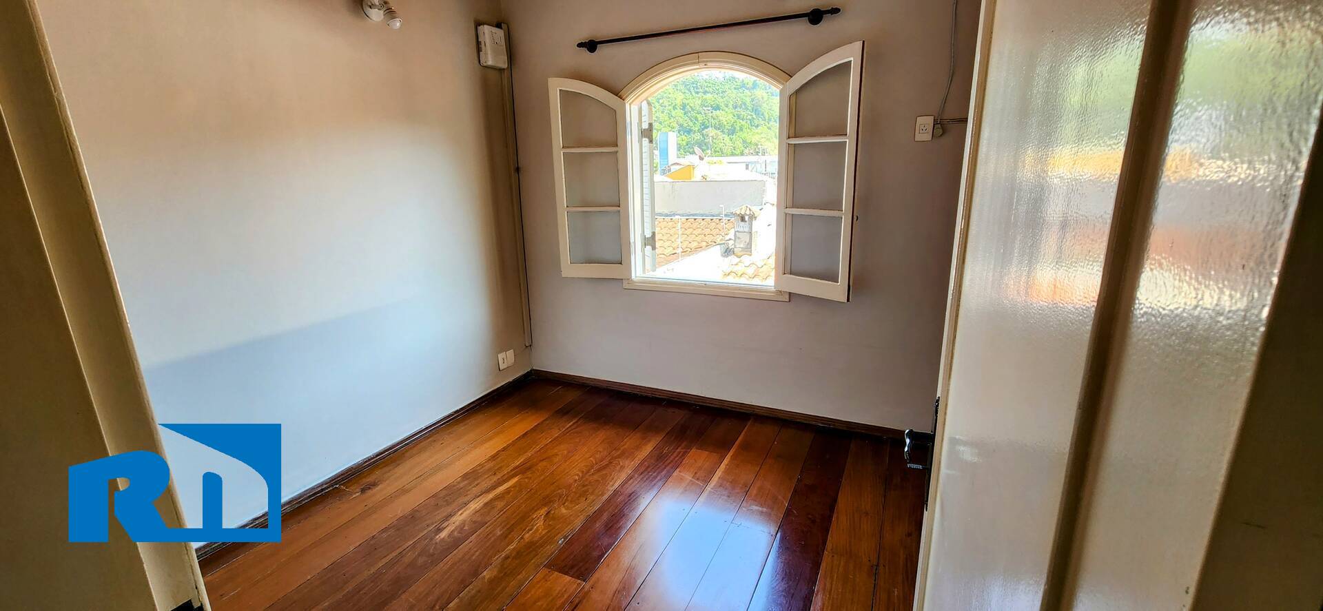 Casa à venda com 4 quartos, 250m² - Foto 16