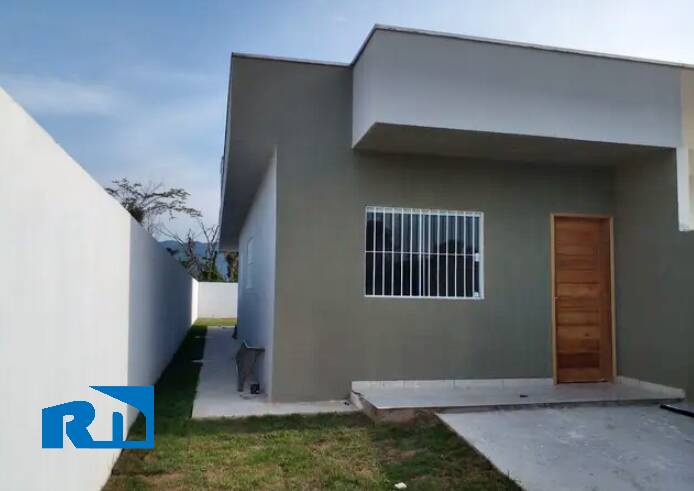 Casa à venda com 2 quartos, 180m² - Foto 1