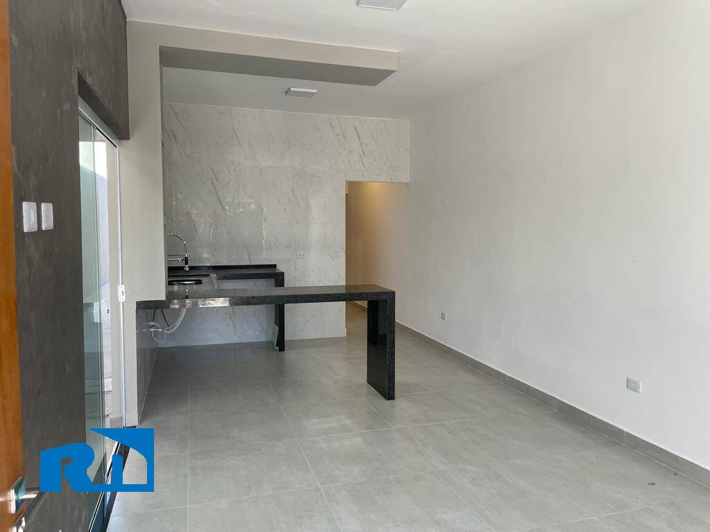 Casa à venda com 3 quartos, 80m² - Foto 4